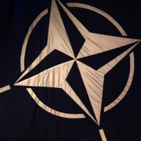 Η λειτουργία μιας ΝΑΤΟϊκής εγκατάστασης στη Ρωσία, που εντάσσεται στον στρατηγικό σχεδιασμό των ΗΠΑ στη περιοχή της Ευρασίας, θέτει ζητήματα για την τρέχουσα και τη μελλοντική θέση της Ρωσίας στο οικονομικό και το πολιτικό γίγνεσθαι
