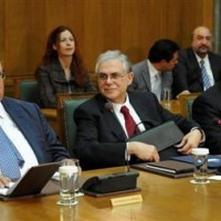 Το πρώτο υπουργικό συμβούλιο της τρικομματικής κυβέρνησης υπό Λ. Παπαδήμο