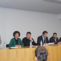 Σε κίνδυνο να τεθεί σε αργία, χάνοντας το εισόδημά του έως τέσσερα χρόνια, βρίσκεται ο Πέτρος Καπετανόπουλος, επειδή έκανε παρατήρηση σε άνδρες της Ομάδας ΔΙΑΣ για κακομεταχείριση συλληφθέντος