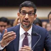 O CEO της Google καταθέτει στην επιτροπή νομικών υποθέσεων της Βουλής των Αντιπροσώπων